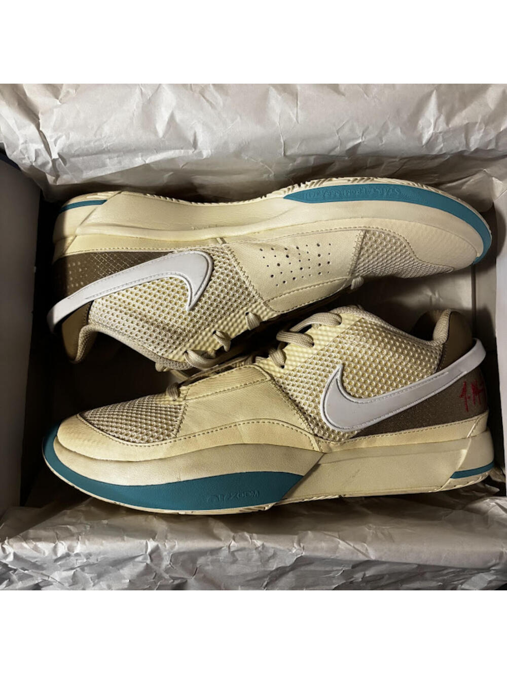 Nike Ja 1 basketball sneakers